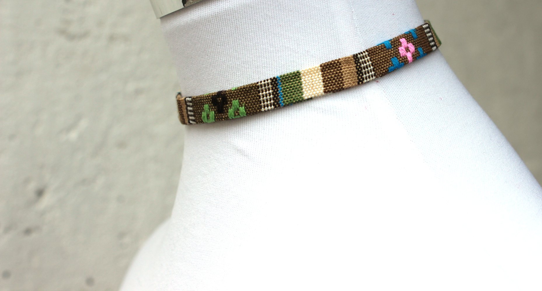 neuer creme brauner Choker, gewebt geflochtene Optik, 1990er, Folklore