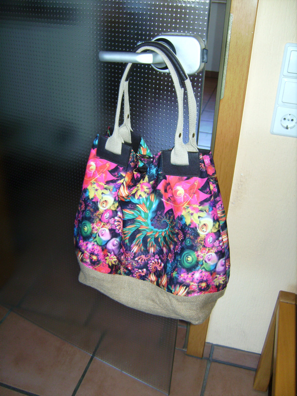 Stofftasche mit Bast, Shopper gräumig bunt, Style Festival Look, Umhängetasche Schultertasche, Strandtasche Bohemian Exotic