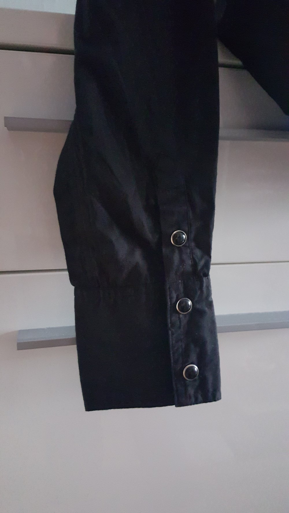 Schöne Bluse mit Druckknöpfen ausgez. 40/42 - passt L 40