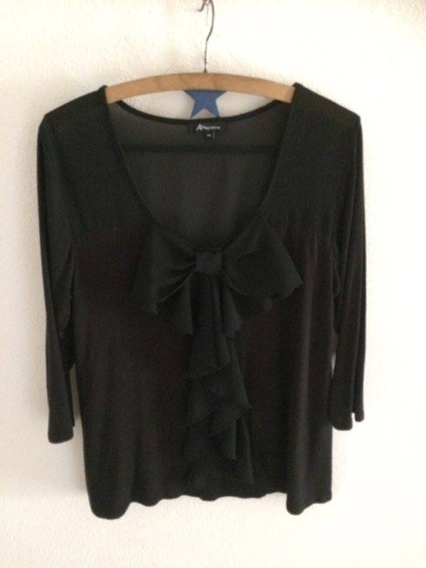 Langarmshirt mit Schleife