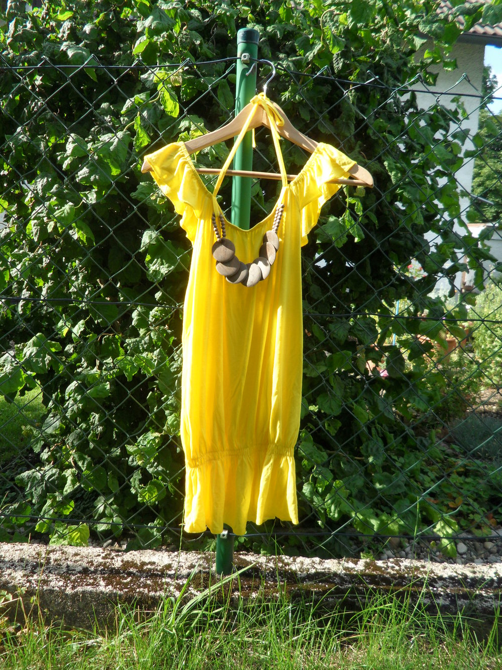 Sommerliches gelbes Top