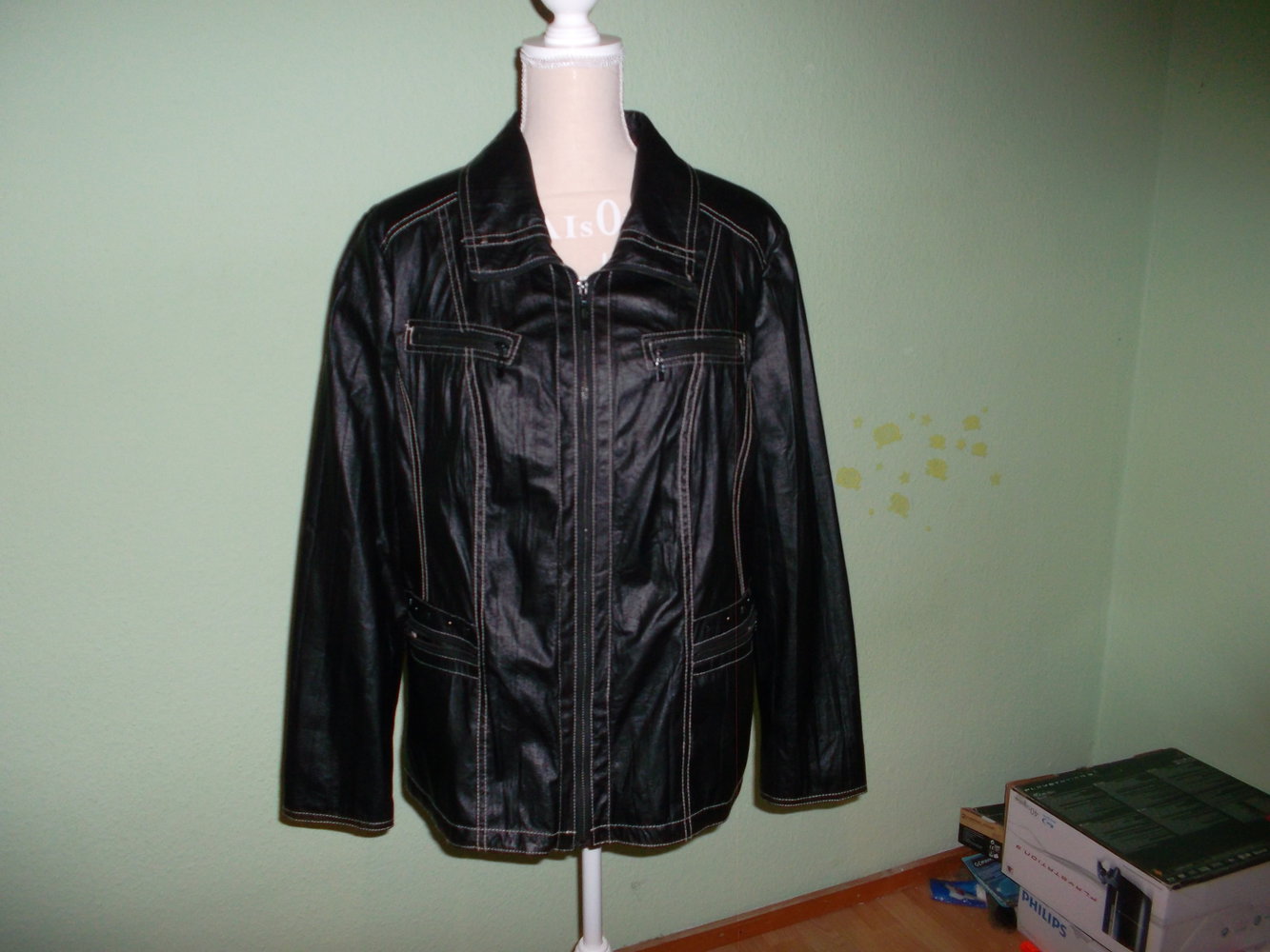 neue schicke schwarze jacke,grösse 46