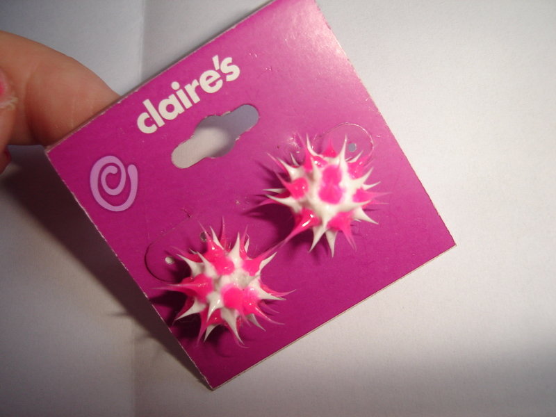 Claire's Stachelohrstecker Szene, Nurd, Emo