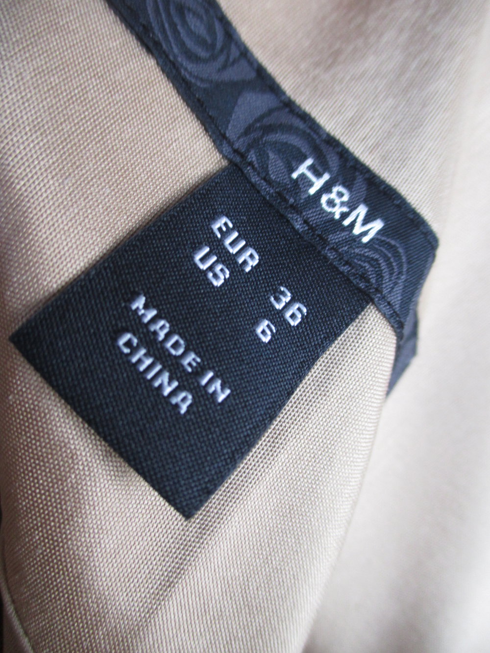 Seidenrock , h & m, braun, Gr. 36, aufgestickte Blumen, 100 % Seide, neu mit Etikett