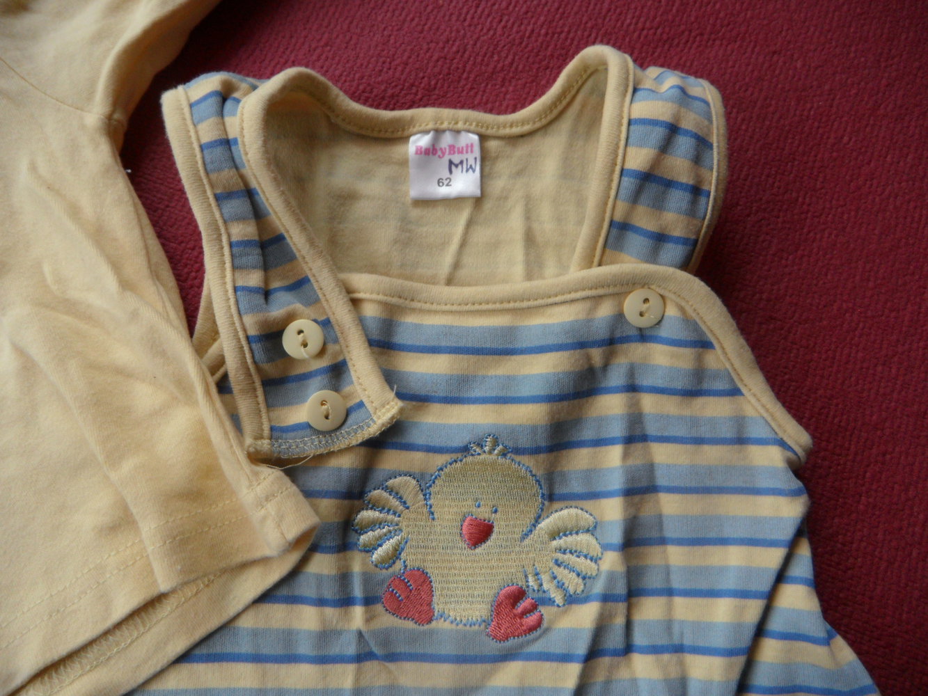 süßer Strampler mit Pulli Baumwolle für den Sommer mit Küken