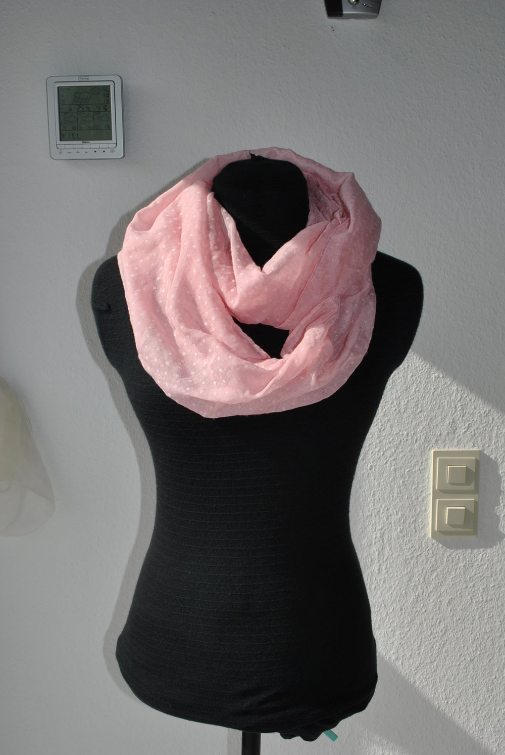 Schal rosa mit weissen Pünktchen Punkten Dots