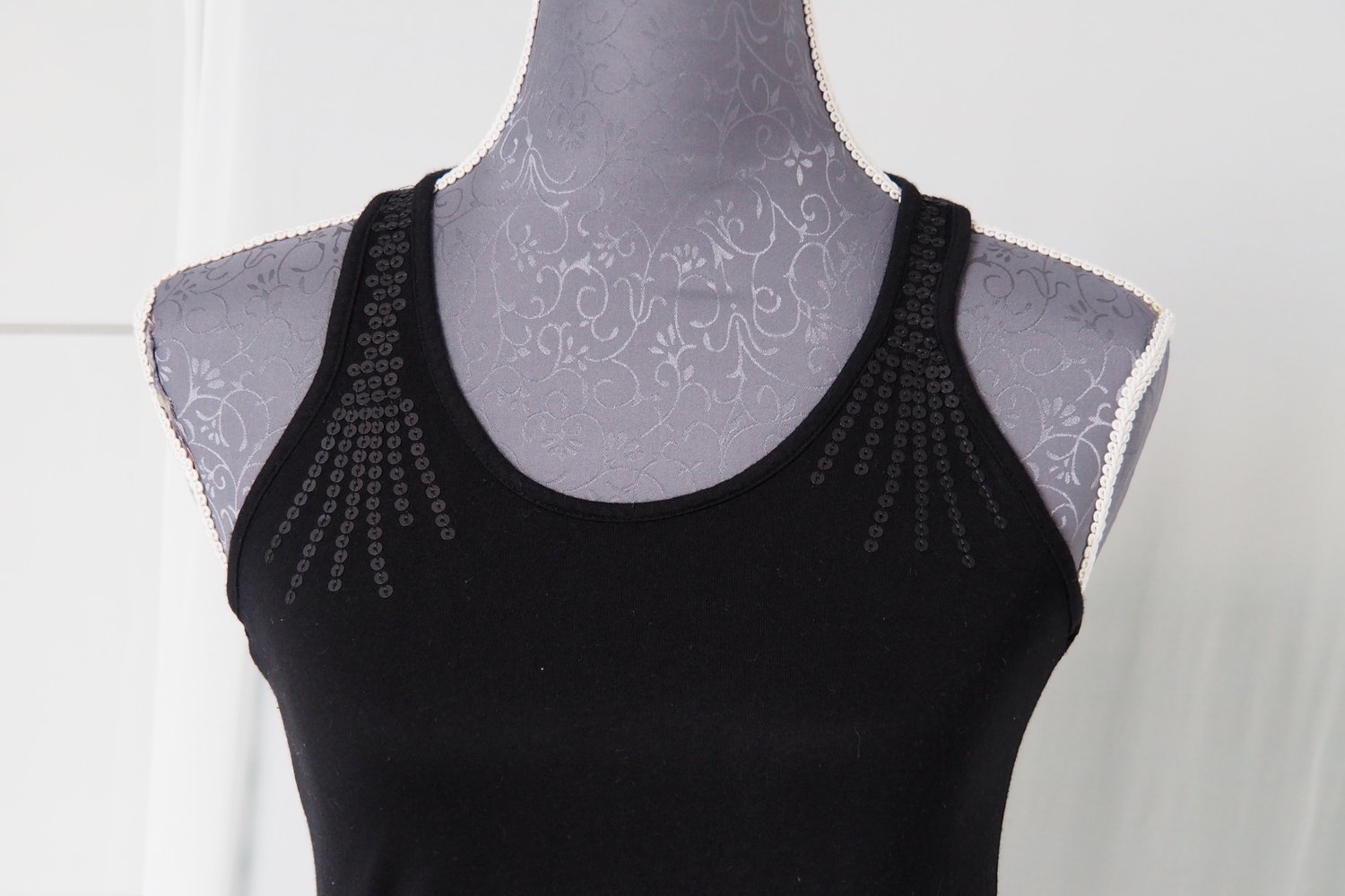 schwarzes pailletten Top 