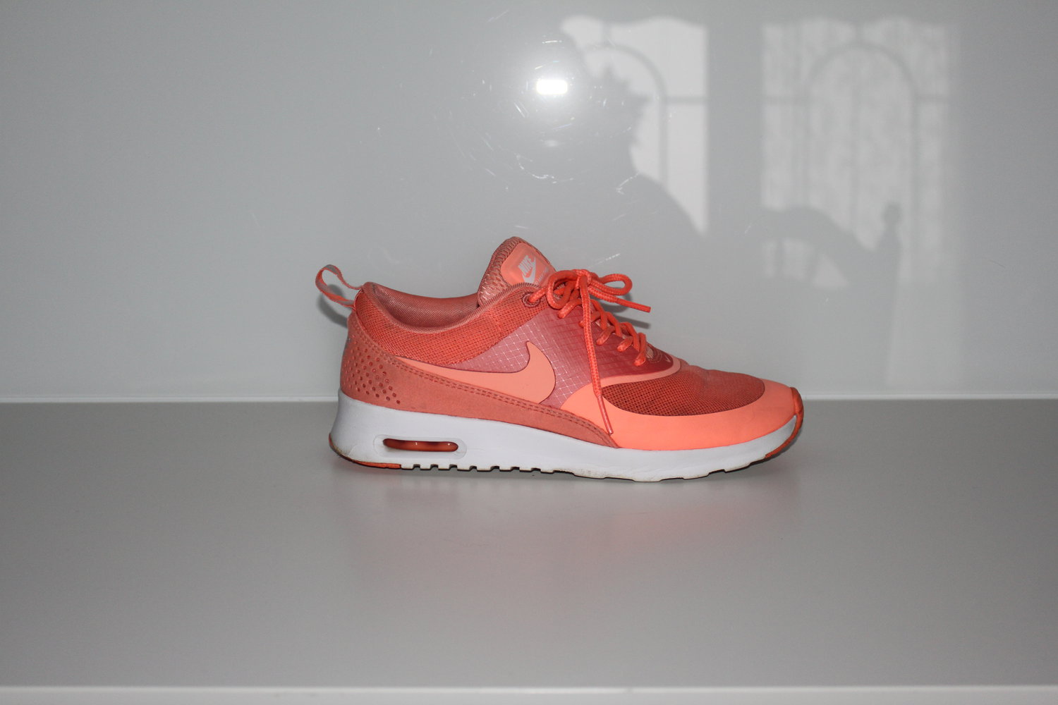 Nike Thea lachsfarben 37,5 atomic pink 