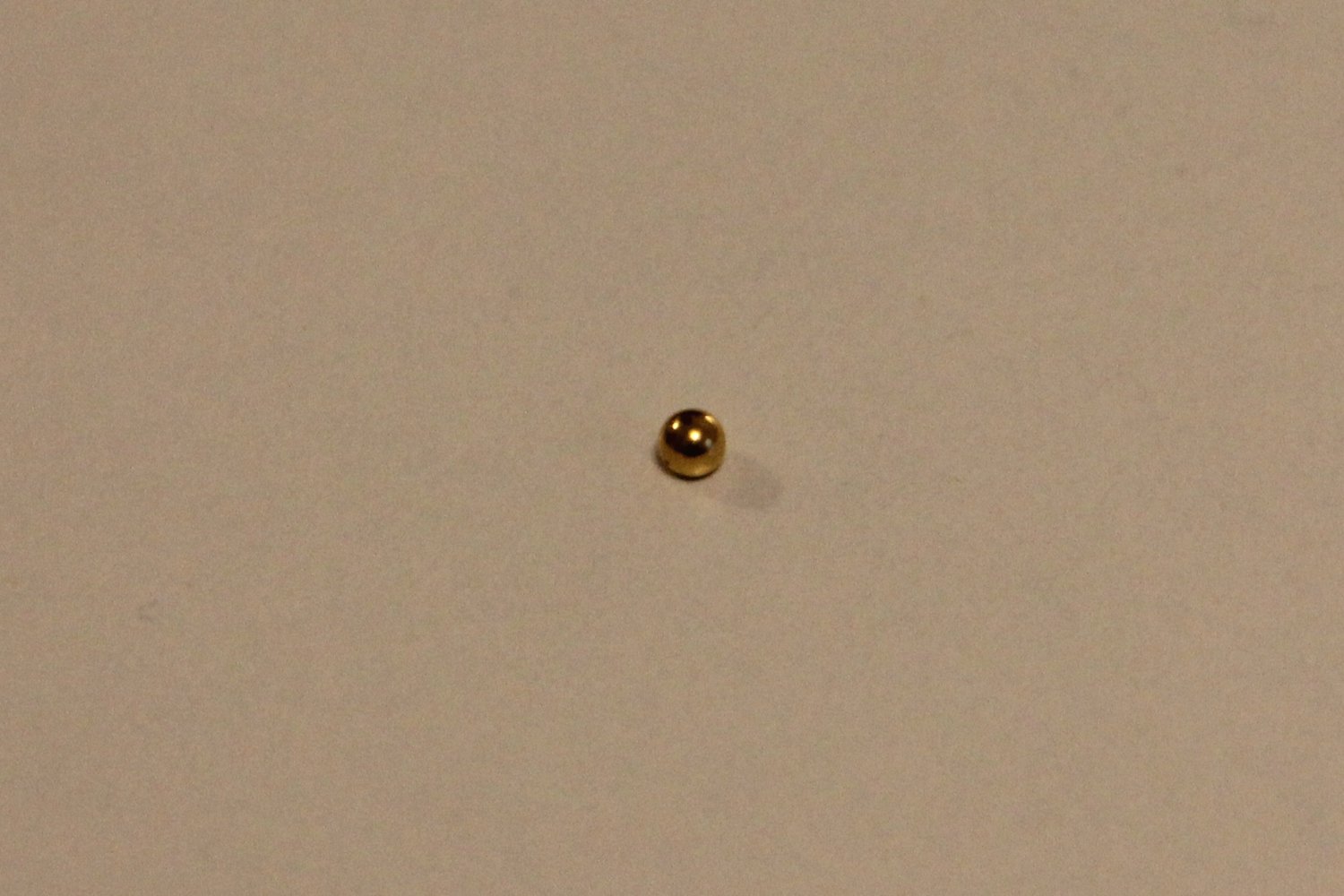 Vergoldete Micro Piercingkugel