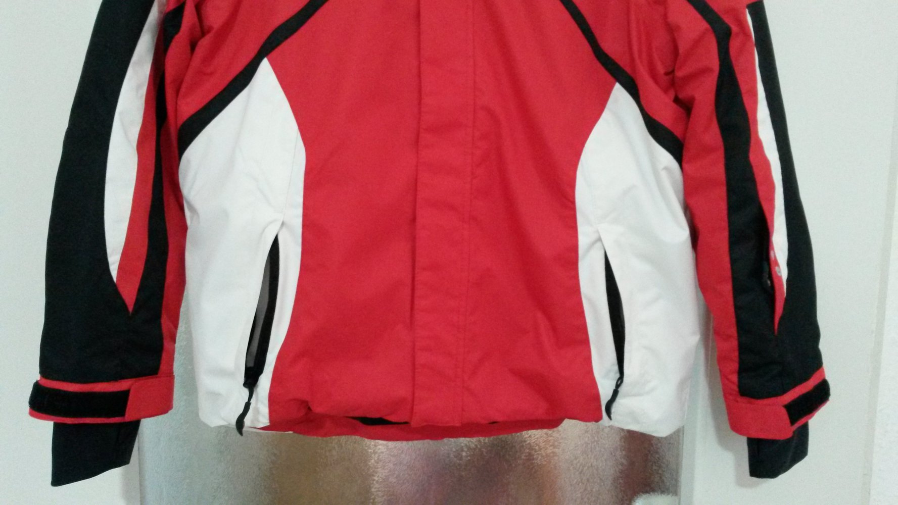 198. Neue Skijacke von Hyra, Gr. 140