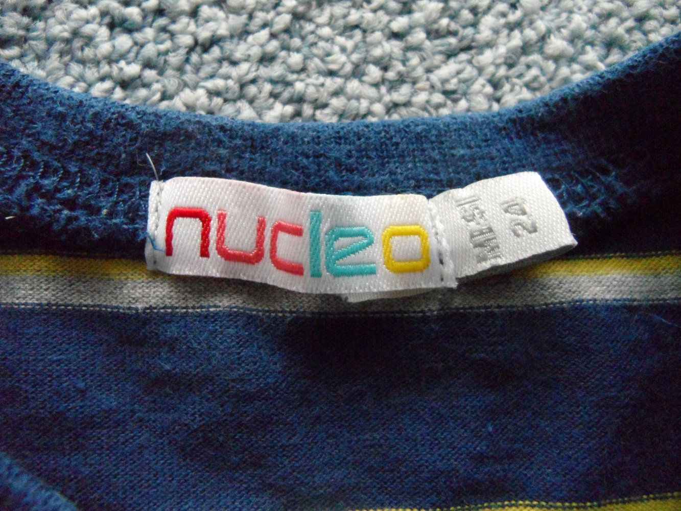 Nucleo schönes weiches Langarmshirt gestreift