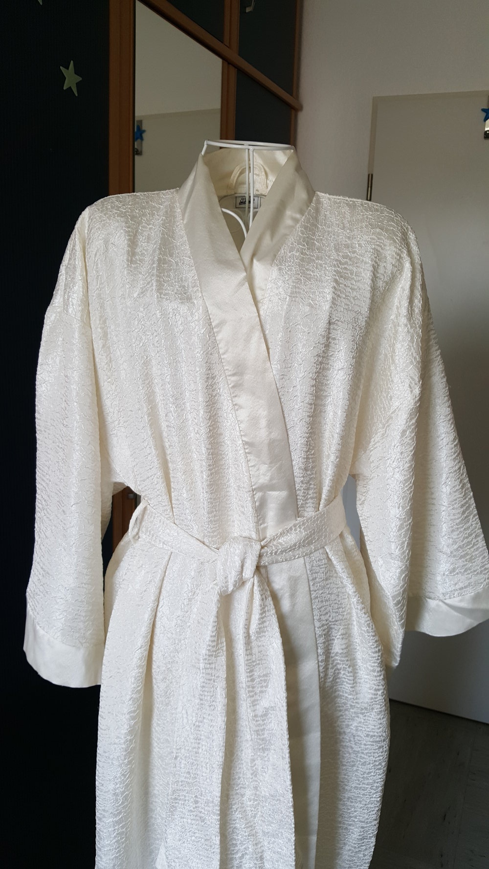 423. Leichter Morgenmantel von C&A, Gr. 36-38