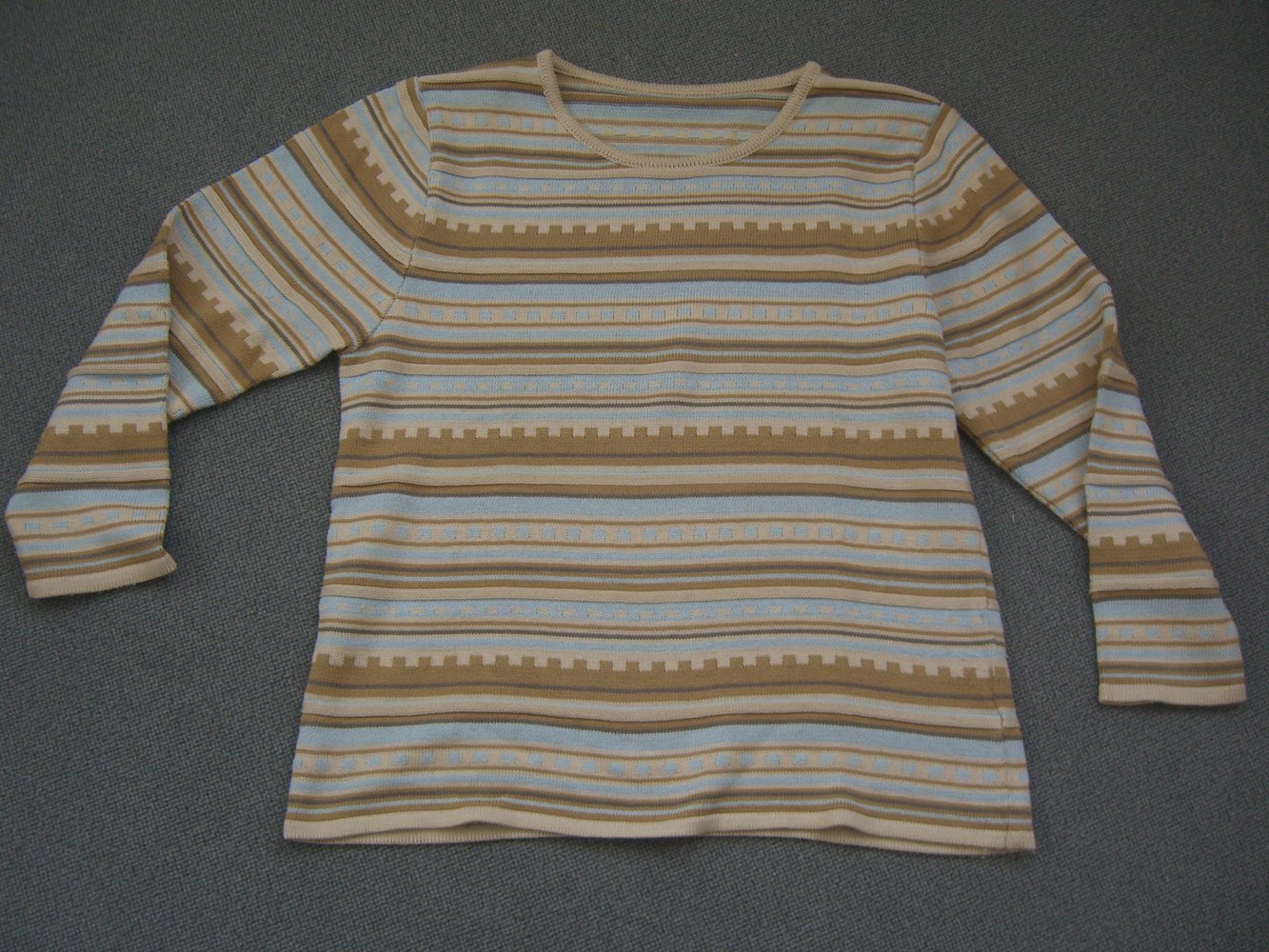 Strickpullover in pastelltönen