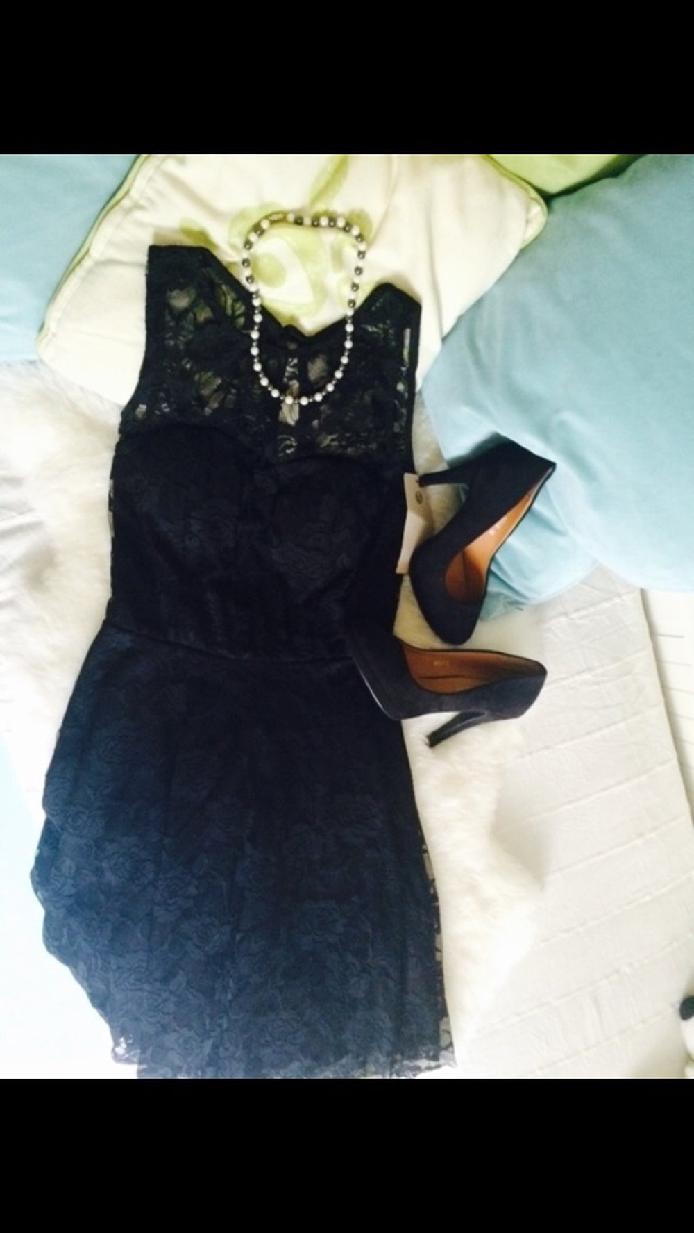 Schwarzes Spitzen Kleid