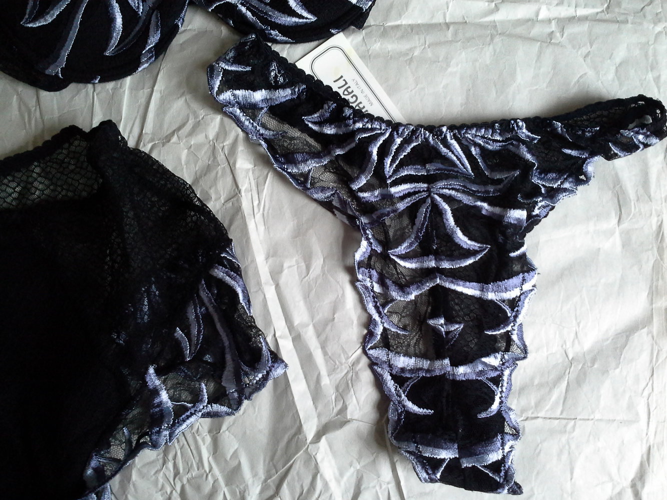 Unterwäsche Set mit Tanga und Slip (auf Wunsch), 75A und 42