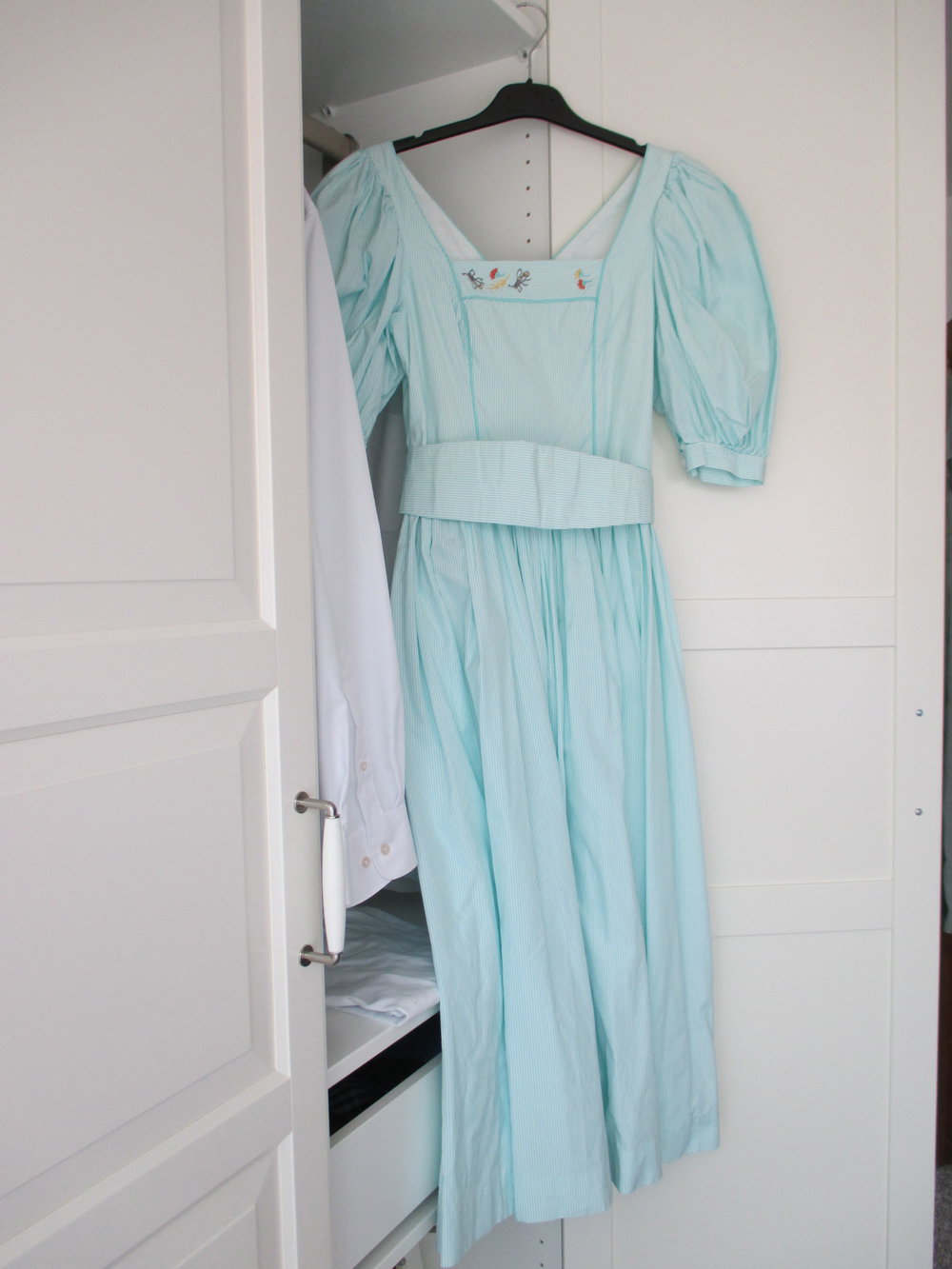 Dind`l, Landhauskleid