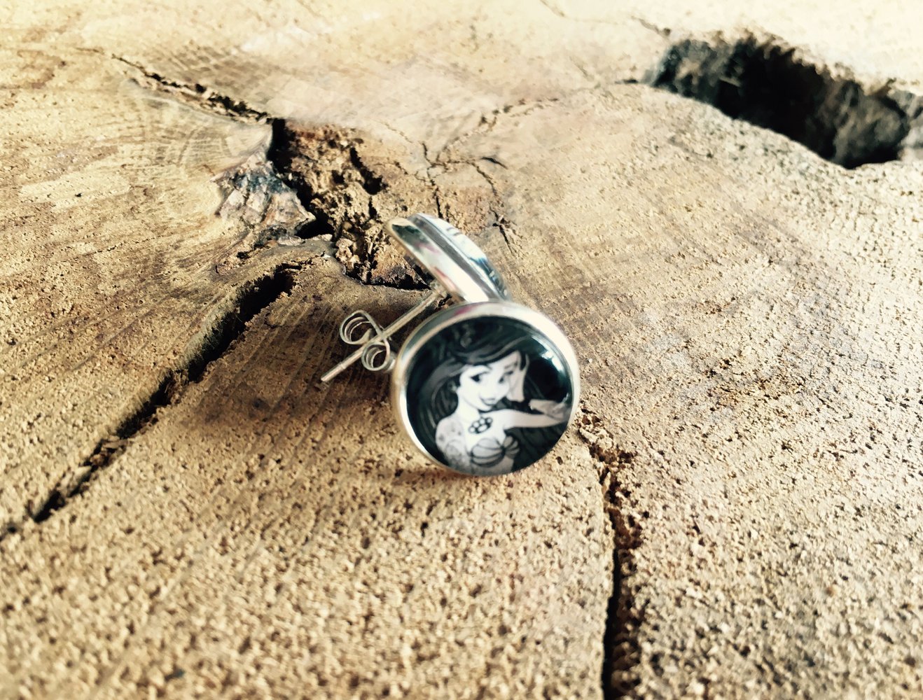 Ohrringe Ohrstecker mit Disney Arielle Rockabilly Punk