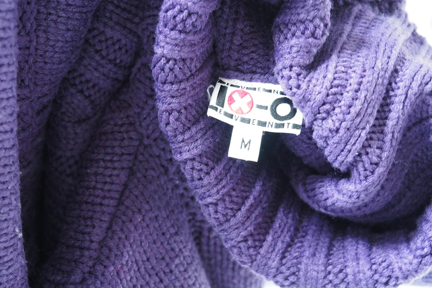 Kurzärmliges Strickkleid