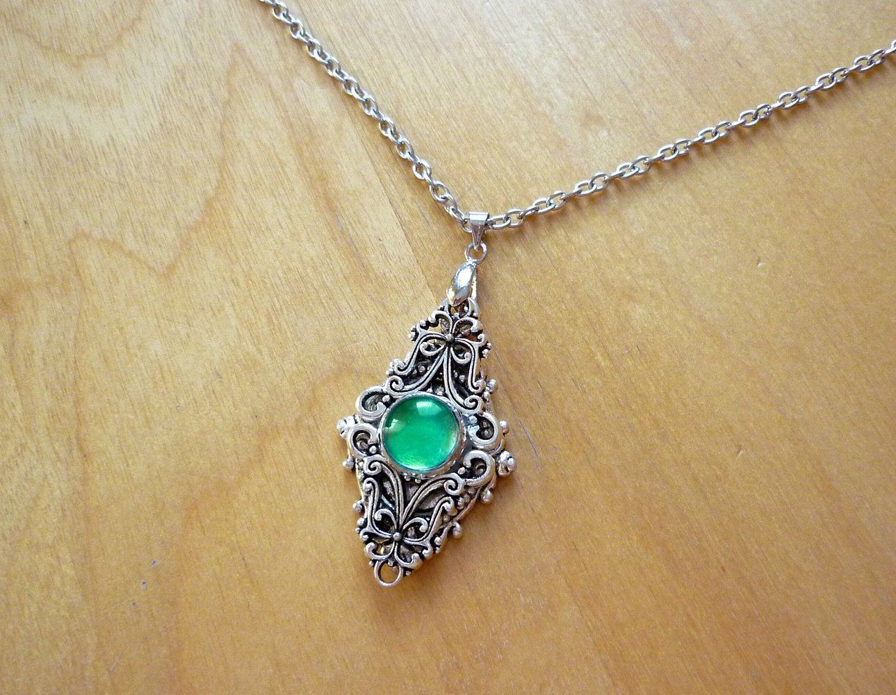 Kette Gothic Türkis light silberfarben Antik Jugendstil Look Ornament Barock