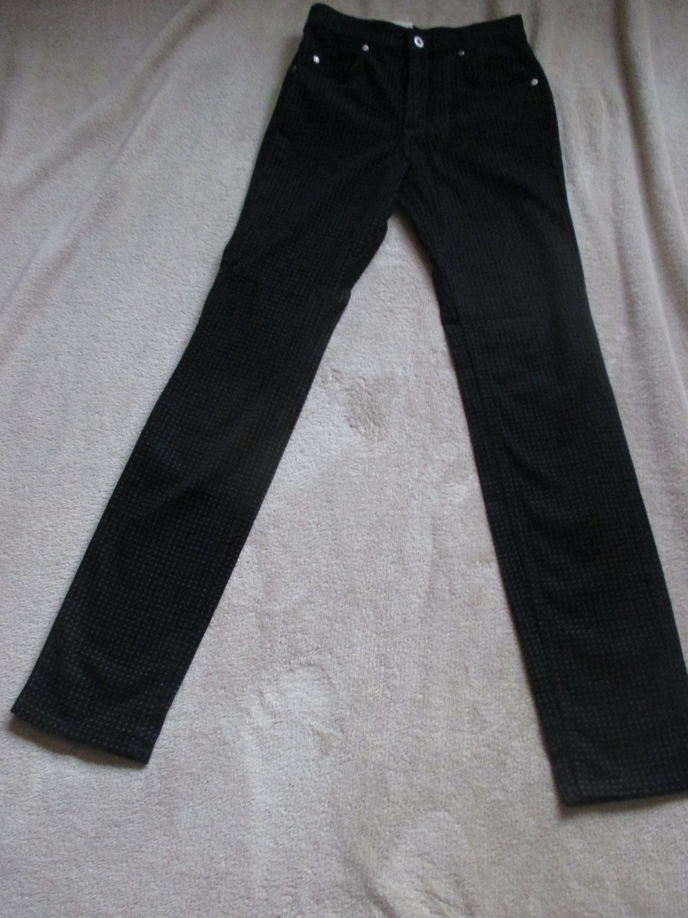 NEU mit ETIKETT * Punkte * Tupfen * Polka Dots * Velours * Samt * Jeans- Hose 