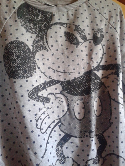 Pulli, Pullover, grau, Punkte, polka dots, schwarz, Pünktchen, Mickey Maus, Aufdruck, Disney, S, 36