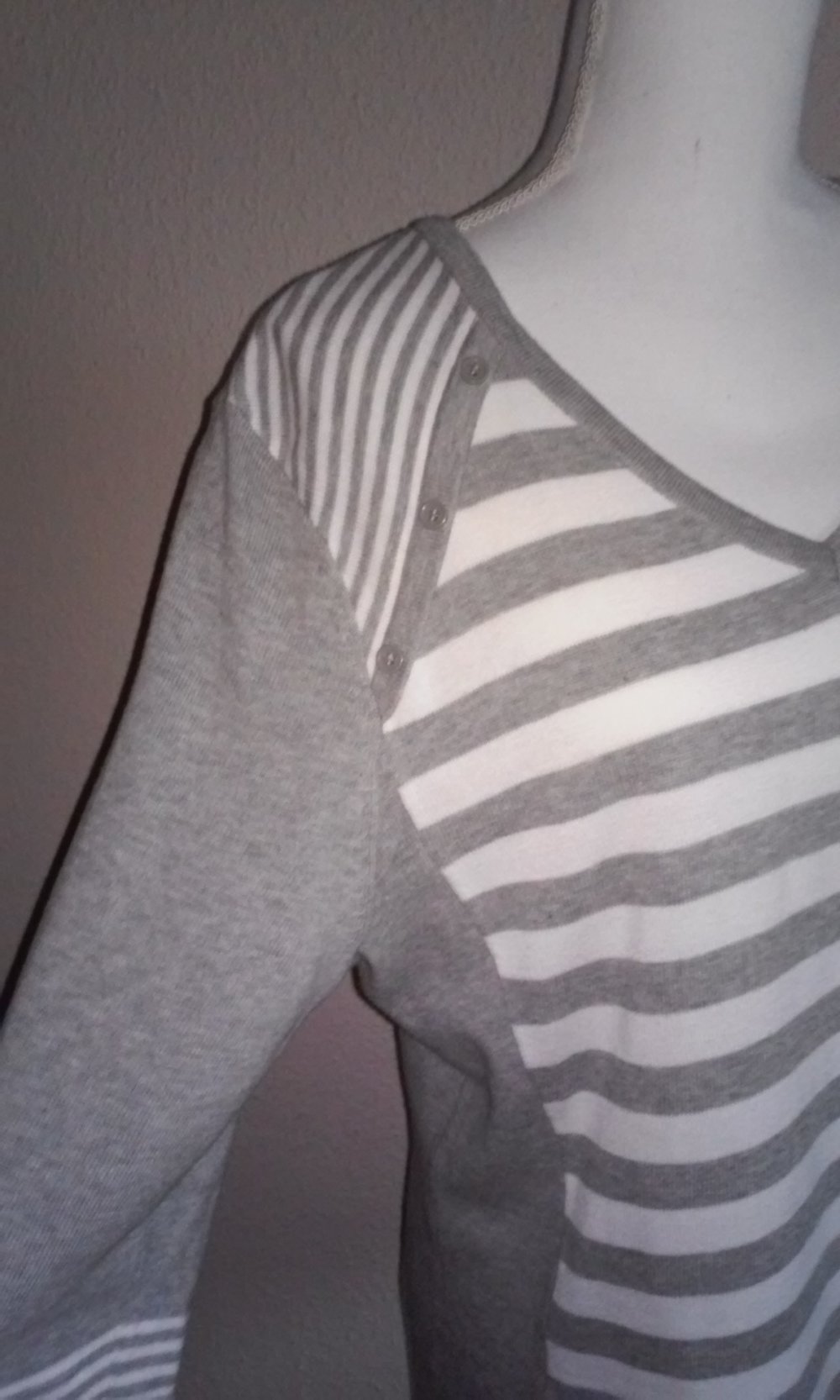 Marken Sweatshirt Shirt Pulli Tunika Ausschnitt Sommerpulli superleicht