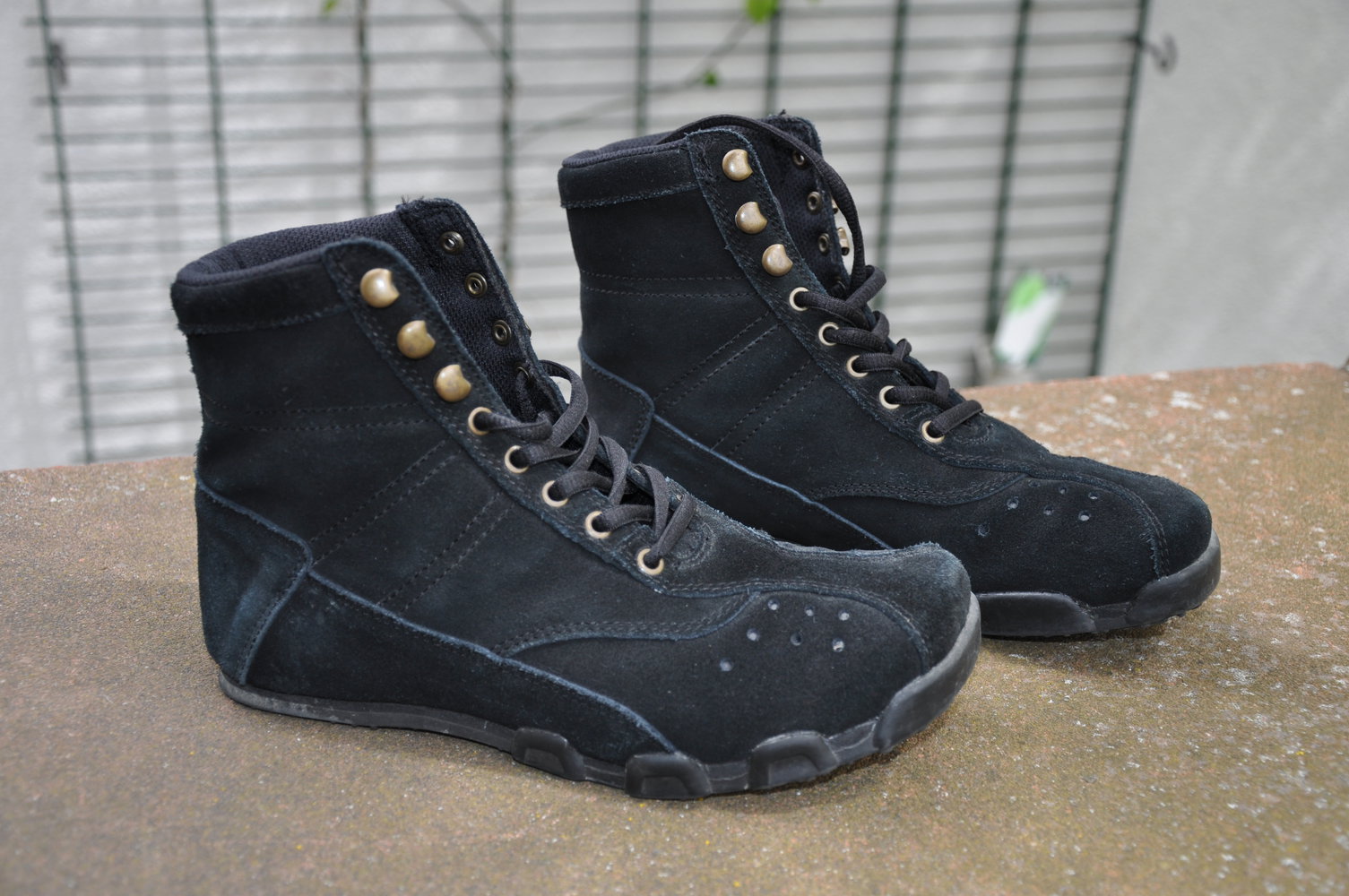 Schnürstiefel Wildleder schwarz