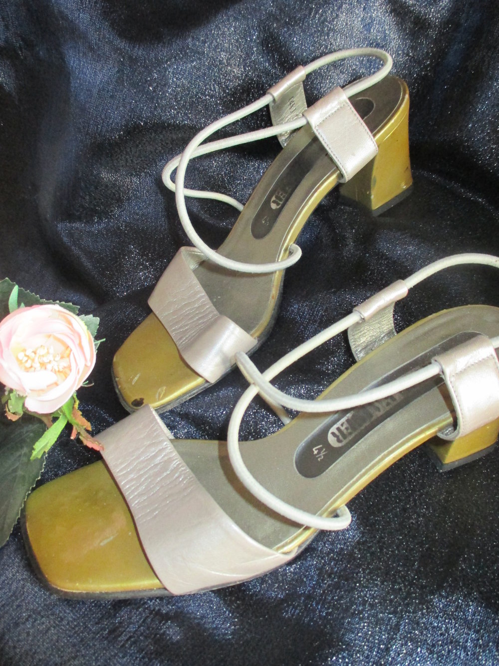 Ausgefallene VINTAGE Echt Lack- Leder Sandalen Sandaletten 