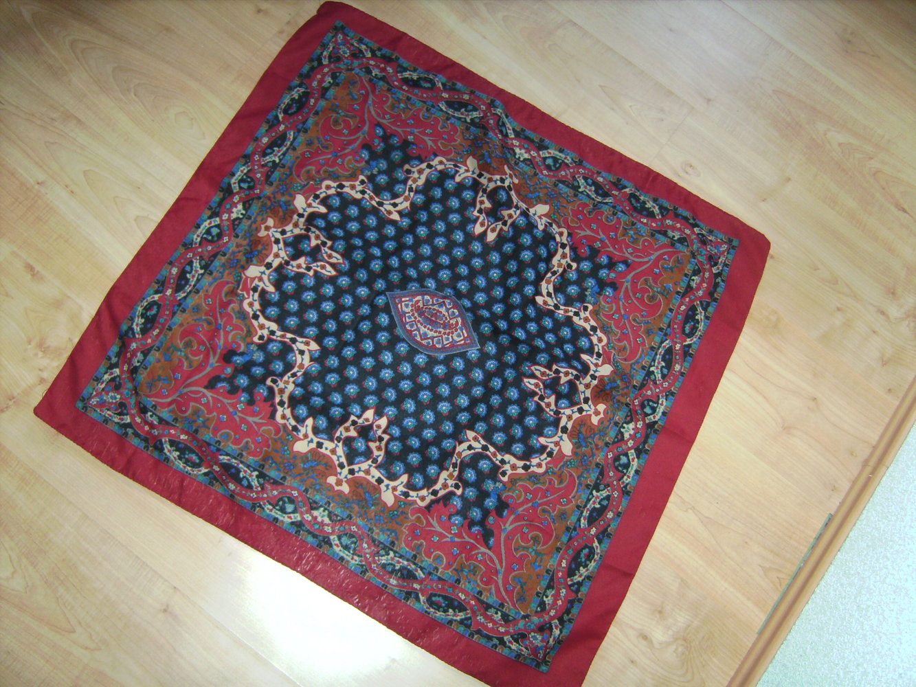 Vintage-Tuch Herbst, Oriental, Schal, Accessoire, Halstuch Baum des Lebens, Tuch Orientalisch, Vintage Lover, used Look, Blütenmuster, Blumenprintdruck rostrot