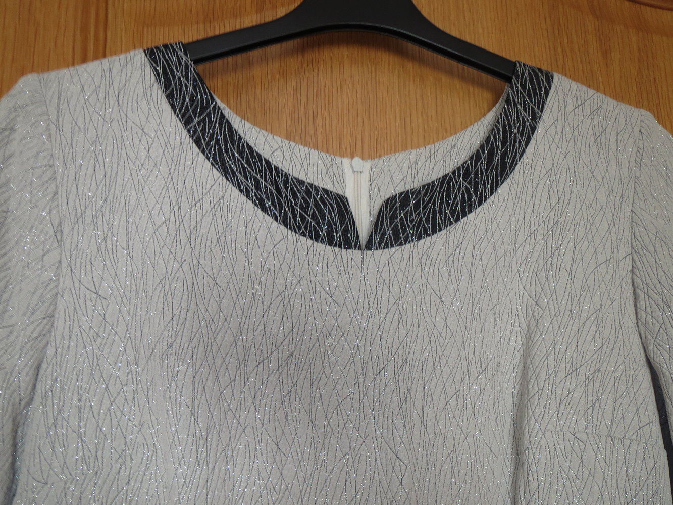 Kleid, lang, Gr.42, silber-grau