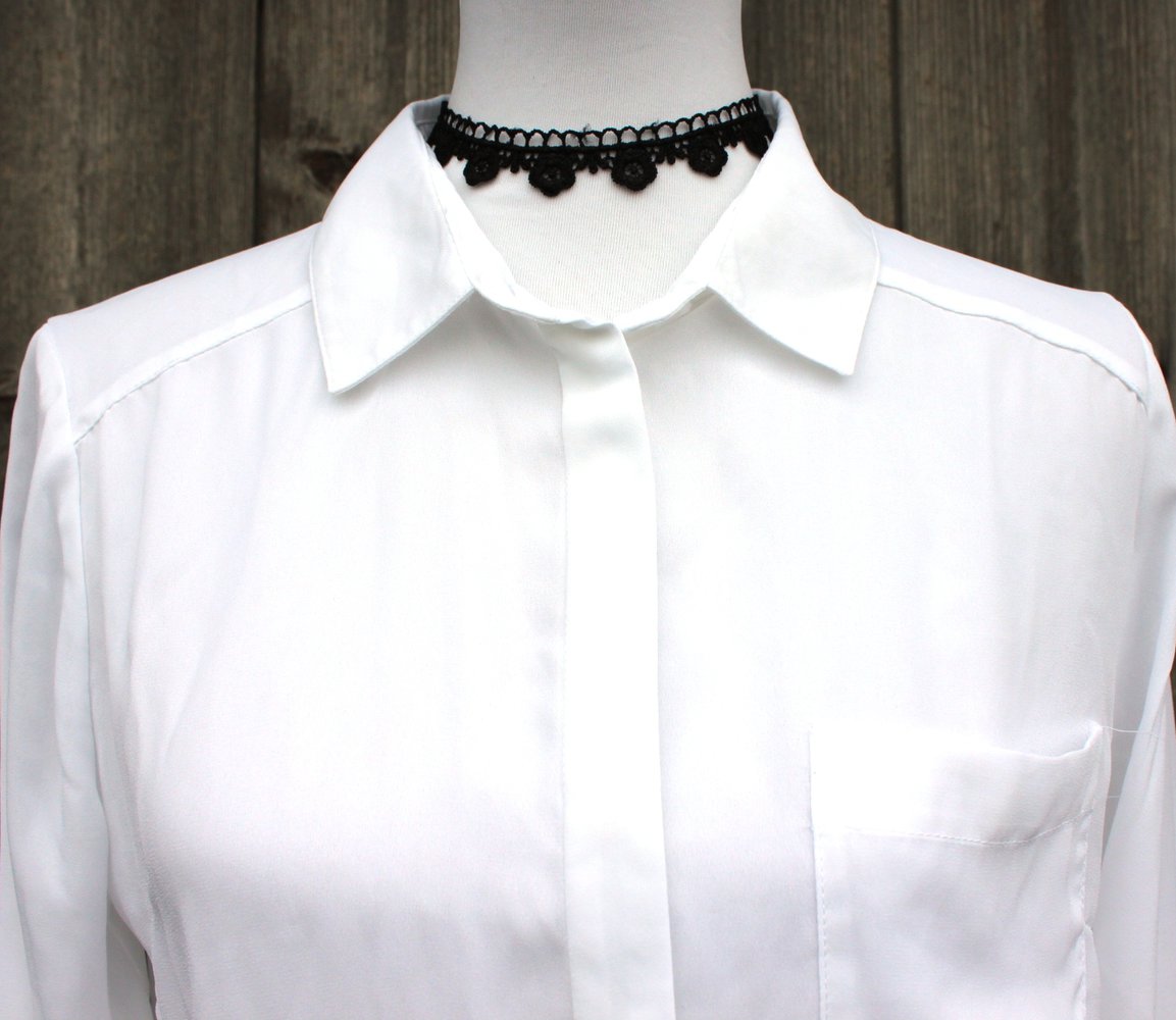 schwarzer Choker aus Spitze, Spitzenchoker, Blumenchoker