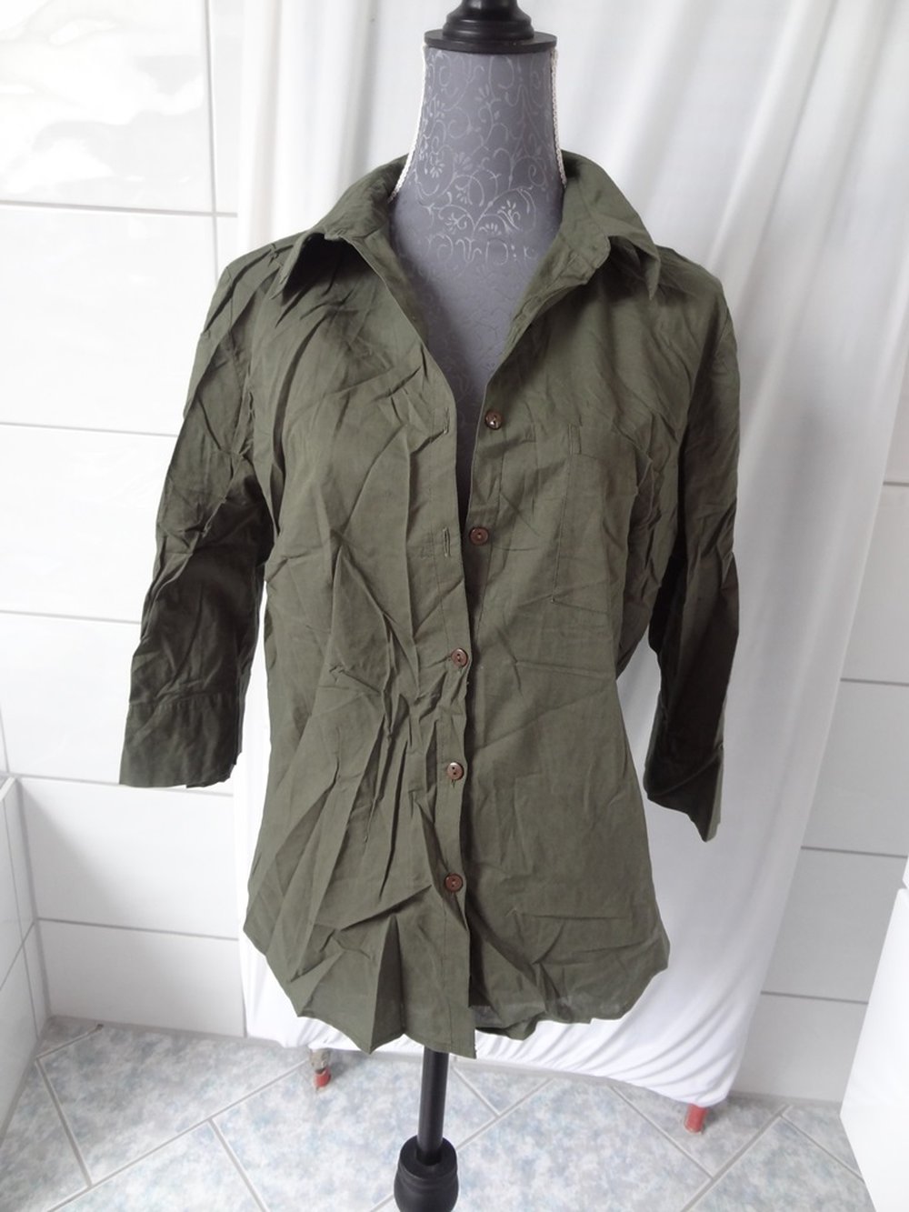 Leichte olivgrüne Bluse für Oversized oder Gr. 44