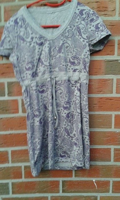 T-Shirt mit schönen Muster