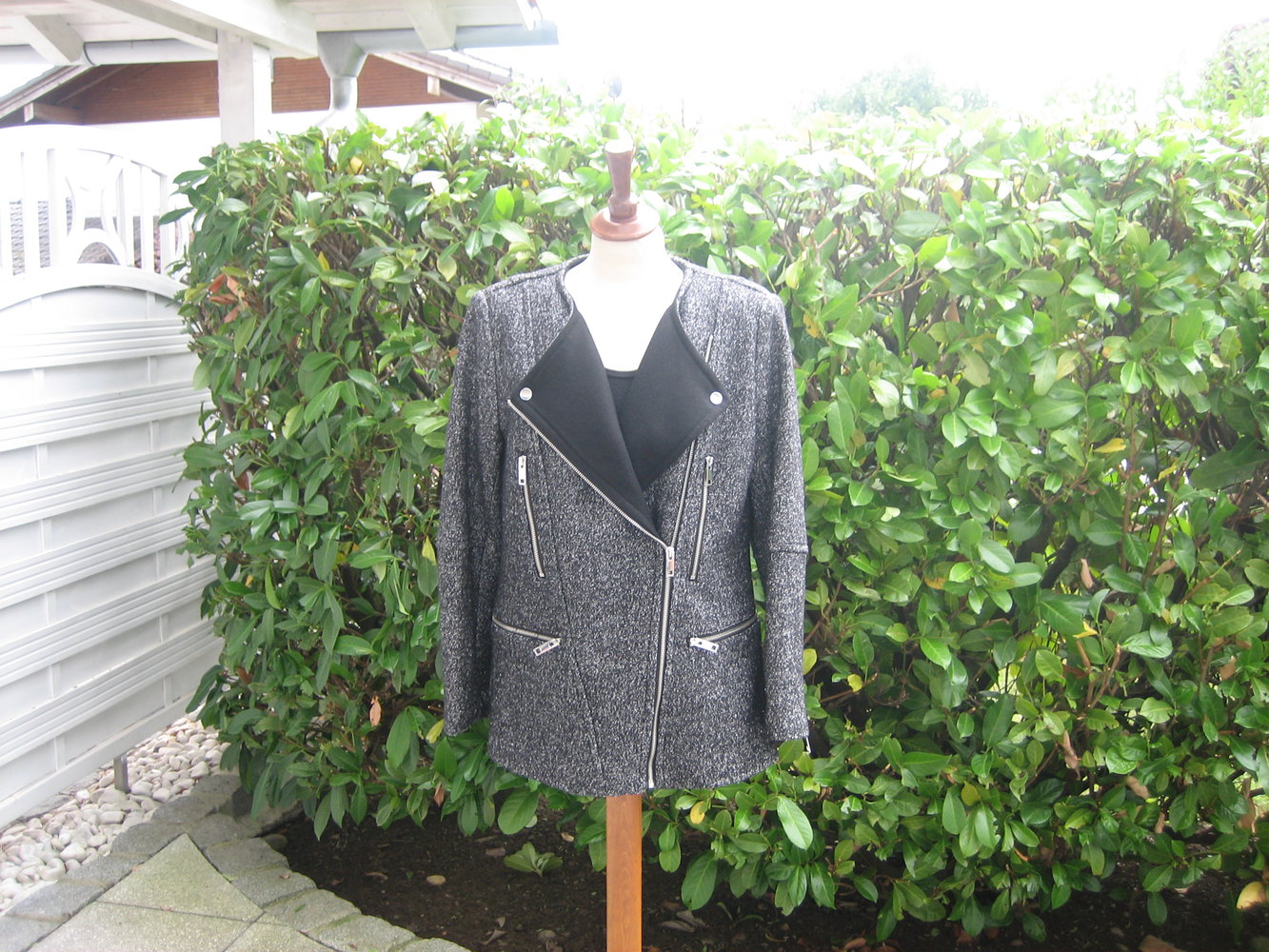 Megacoole Boucle-Jacke im Biker-Style Gr. 42, starkes Teil - nagelneu!