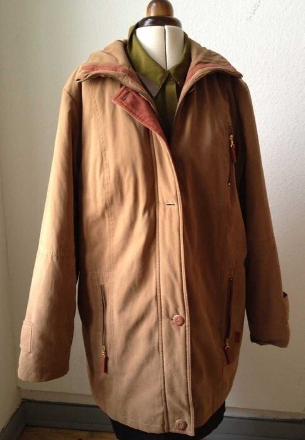 Gefütterte braune oversize Jacke / Kurzmantel