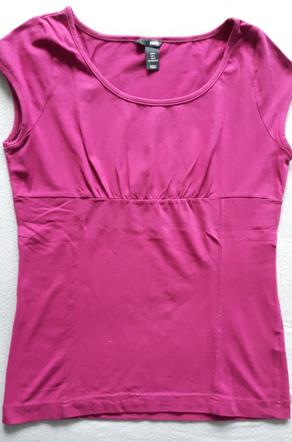 Sommertop mit Kurzärmeln in Berry