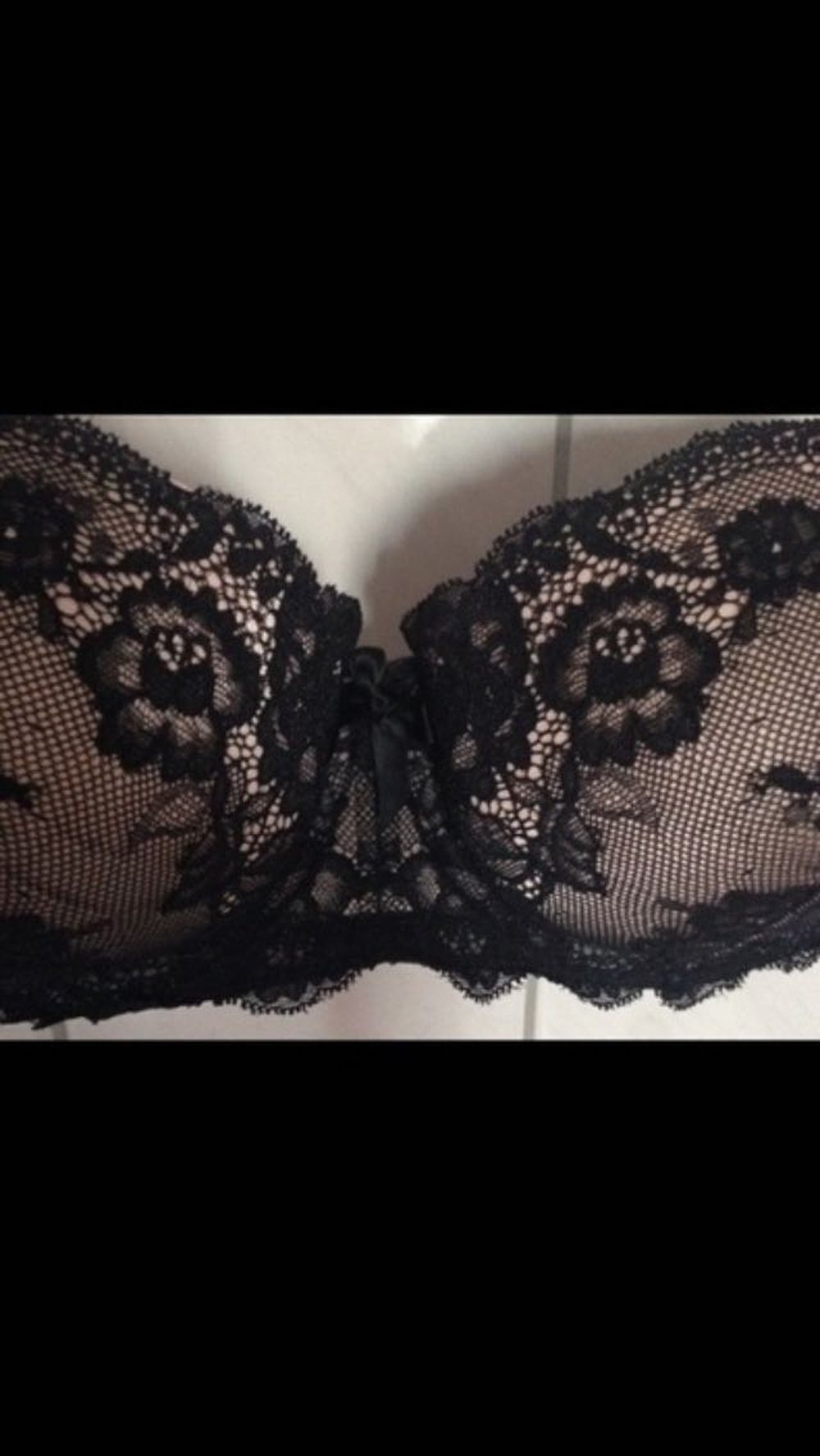 H&M Balconette BH 80D nude schwarz.In den BH kann man Polster reinmachen 