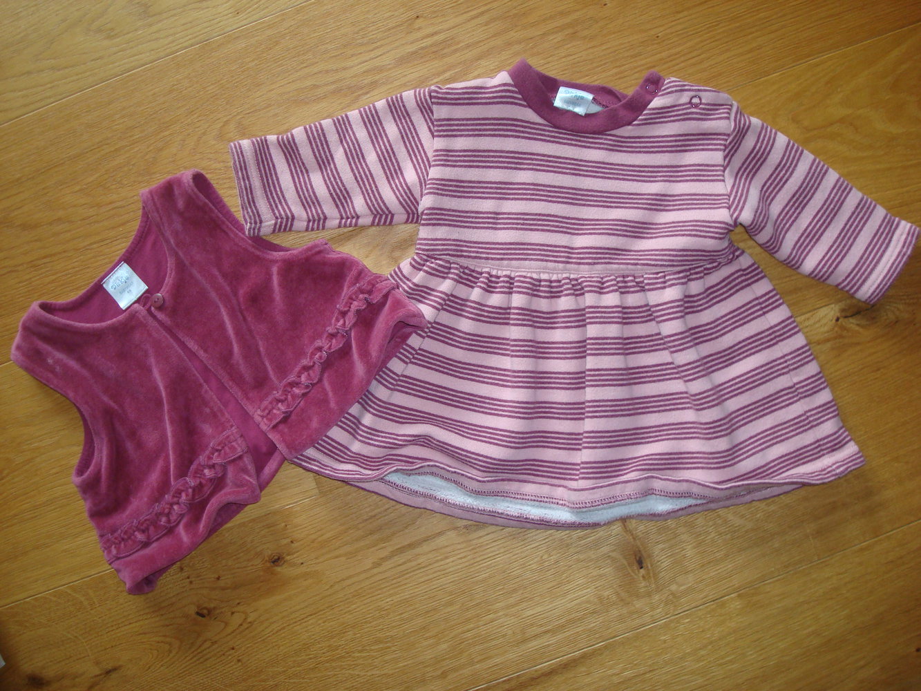 süßes warmes Fleecekleid Gr. 68