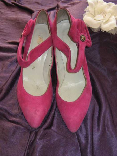 NEUw VINTAGE Echt-Leder Salsa Pumps  Schuhe mit Seitensteg 