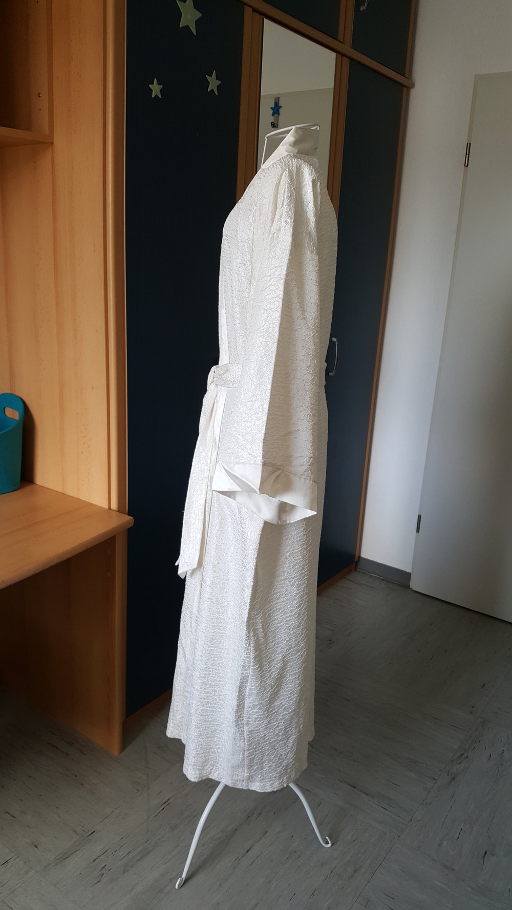 423. Leichter Morgenmantel von C&A, Gr. 36-38