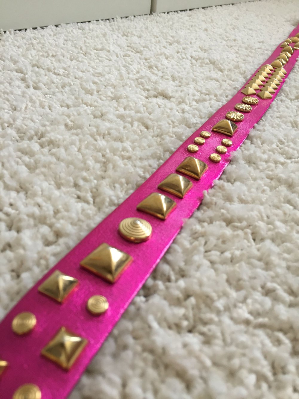 Matthew Williamson for H&M Gürtel pink Gold Nieten 