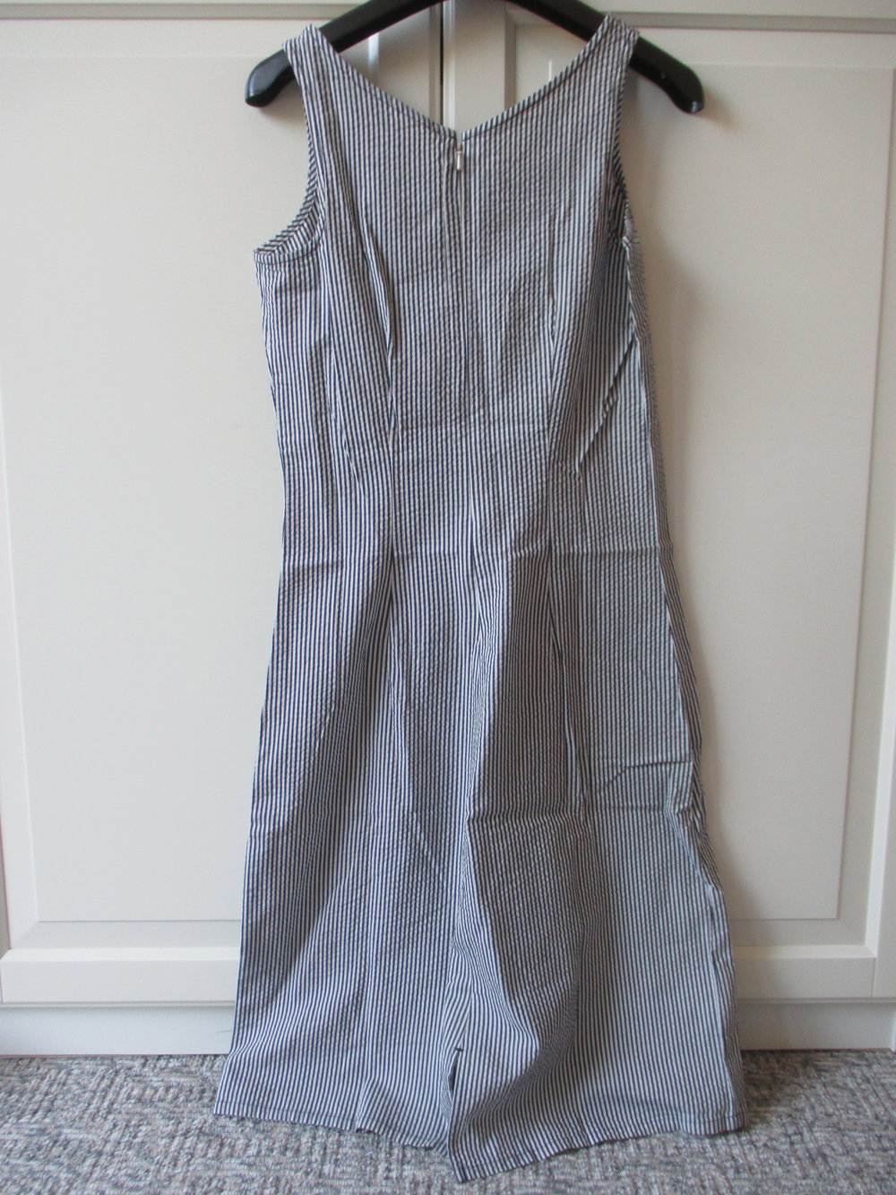 maritimes Trägerkleid, weiß - blau gestreift, Eddie Bauer, neu mit Etikett, Gr. 32/34