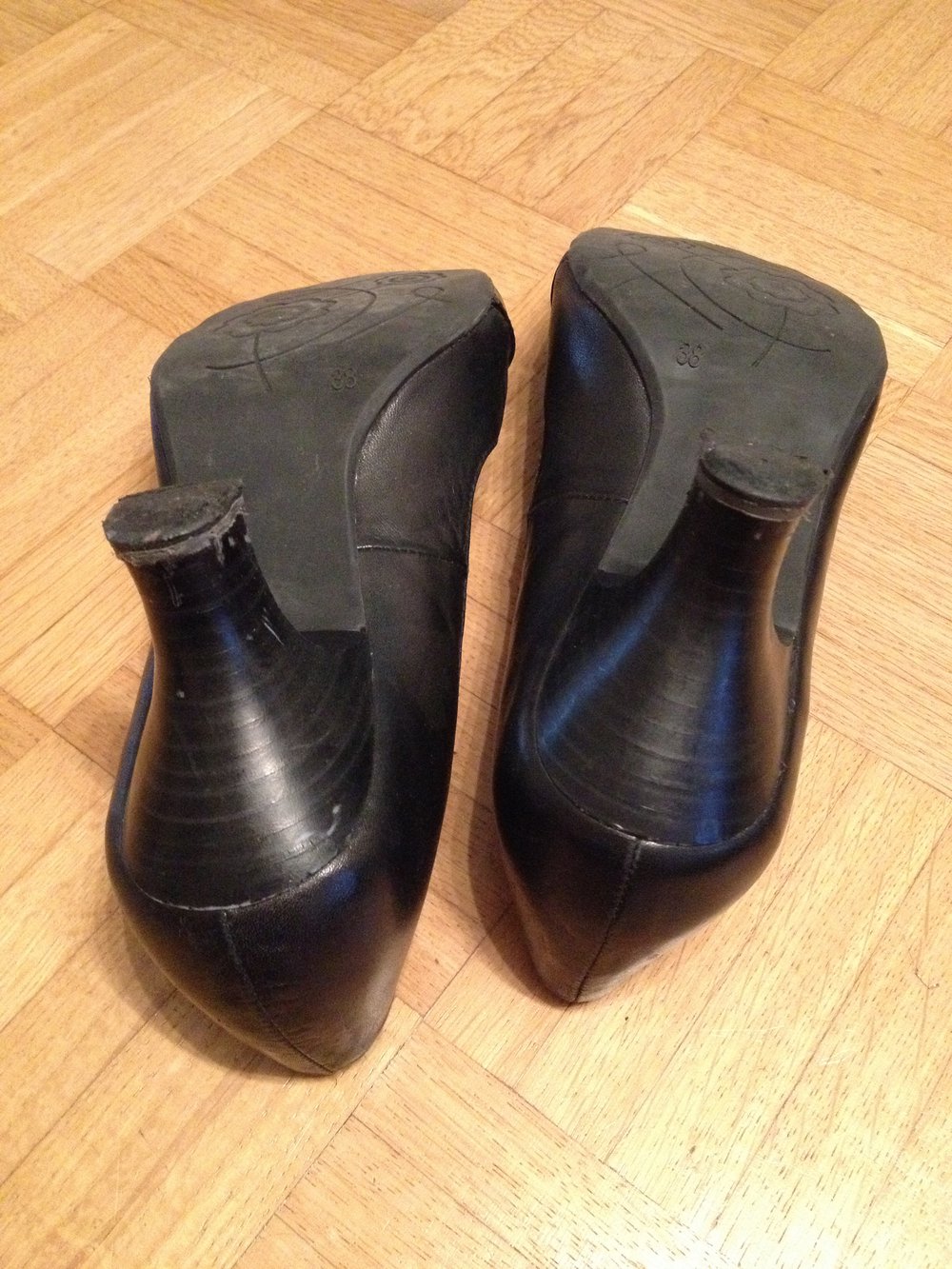 Peeptoe/ Sandale Esprit schwarz