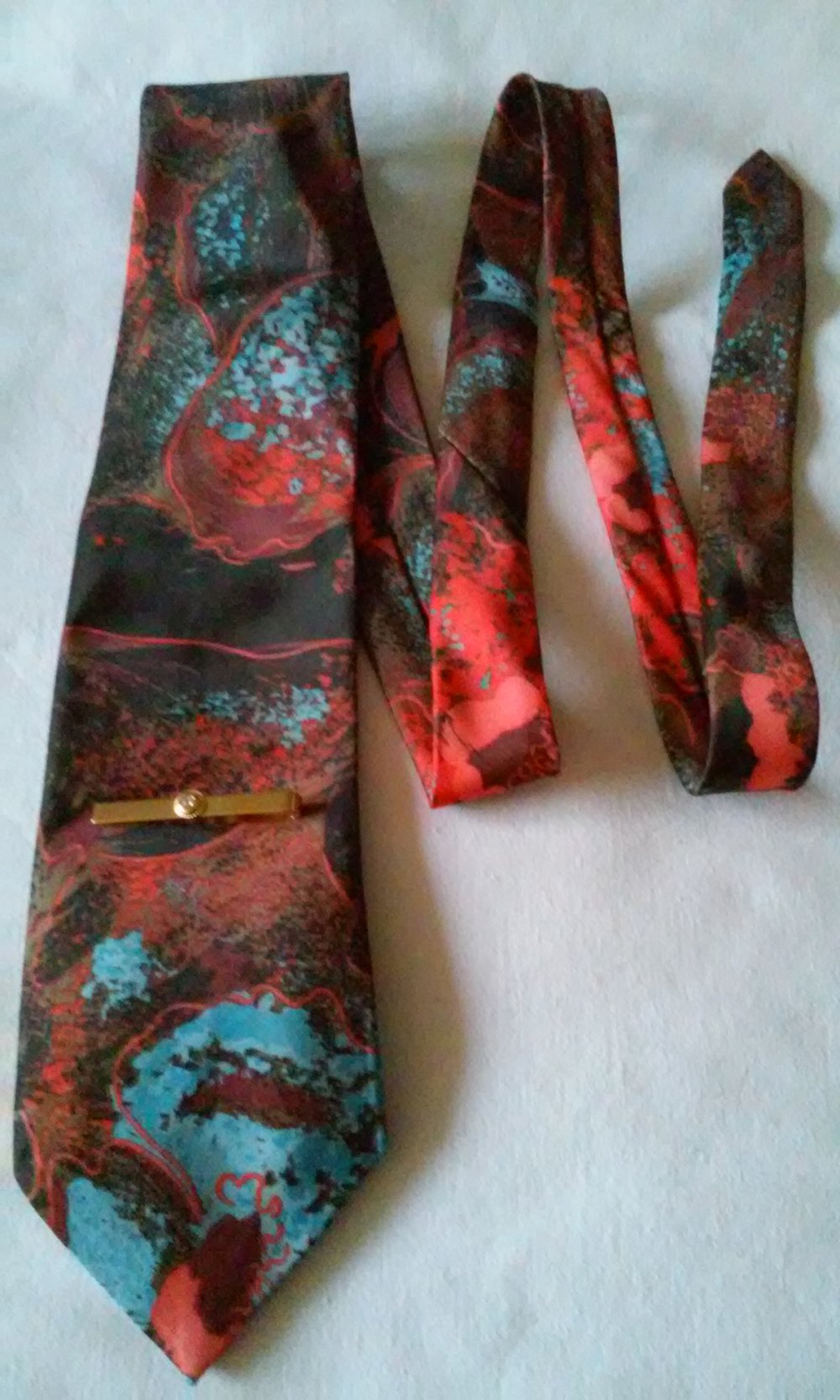 Krawatte Schlips und Krawarrennadel