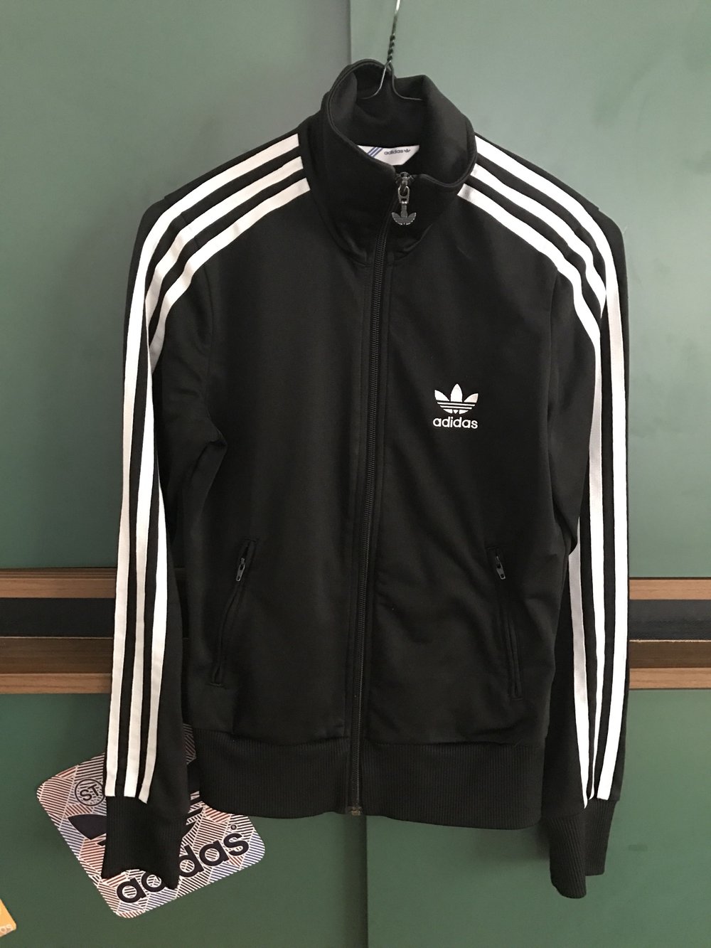 fingir fuego fax Addidas - Adidas Superstar Jacke Damen in Schwarz / Weiß :: Kleiderkorb.de