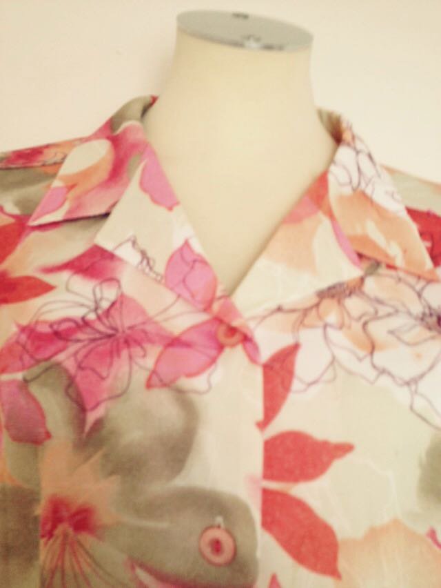 Exclusive Vintage Blümchen Bluse 
