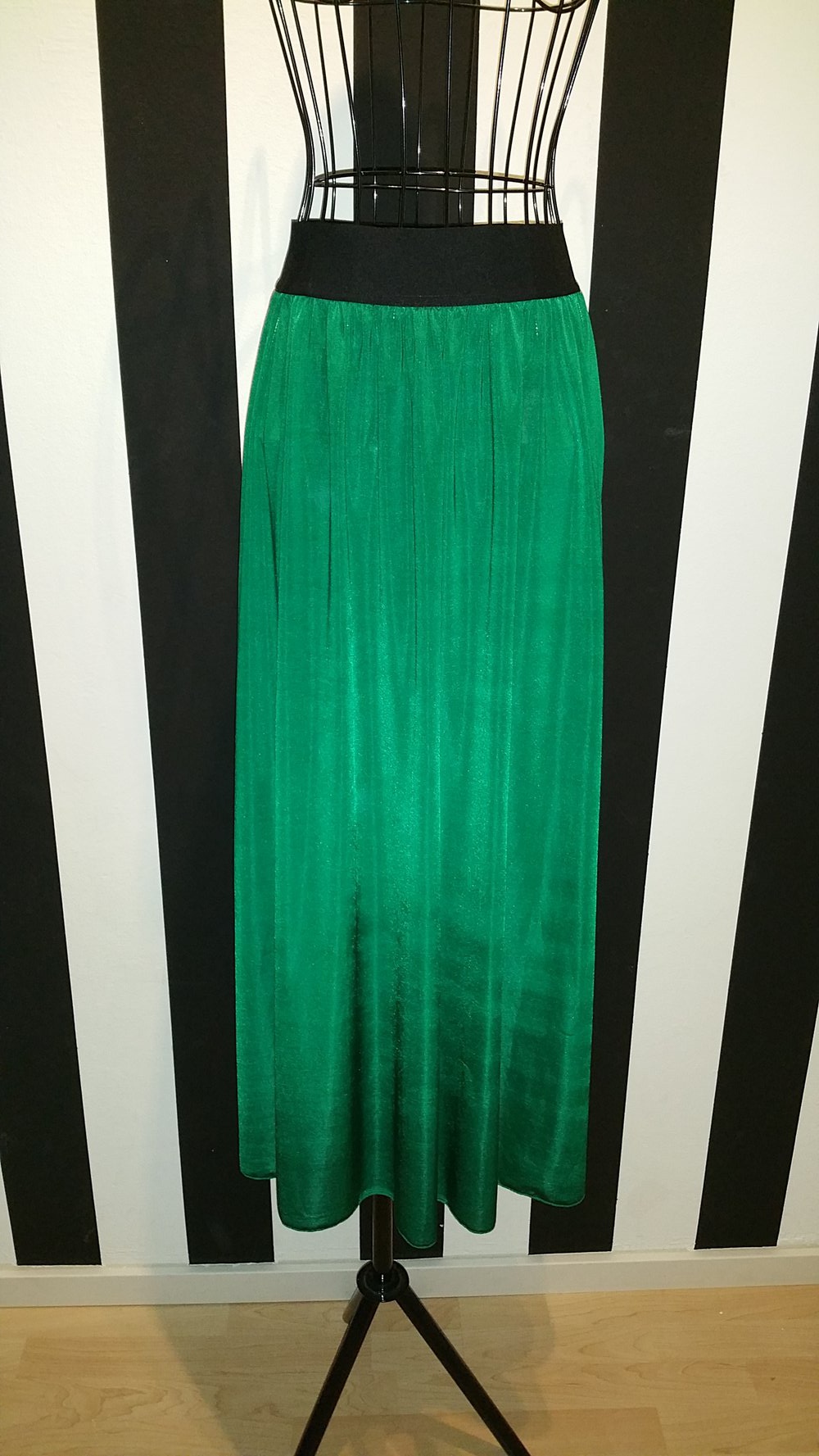 Rock, lang, dunkelgrün 