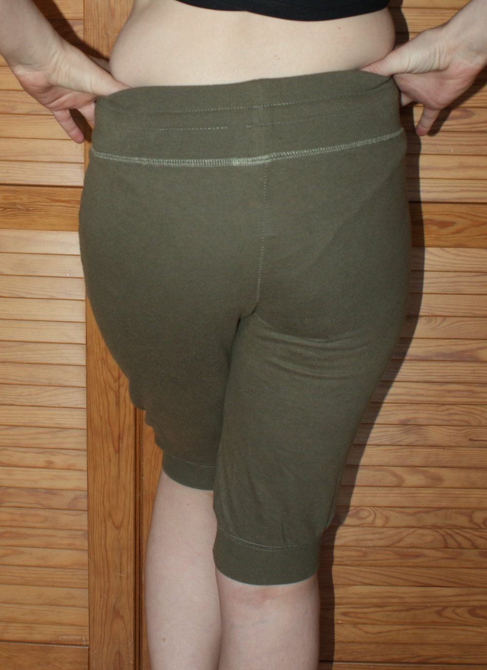 Knielange Khaki Hose, Gr. XS