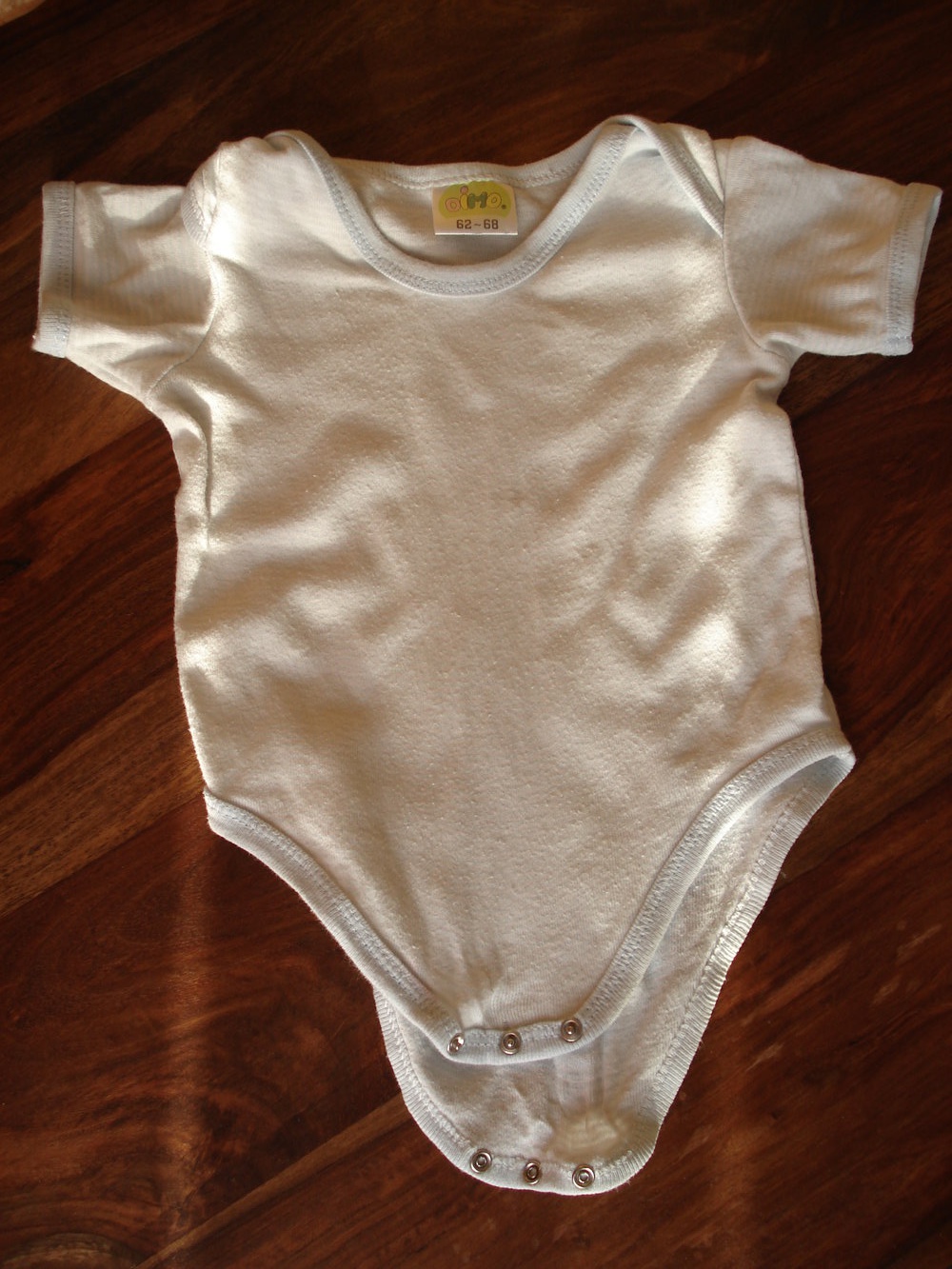 hellblau-weiß gestreifter Body