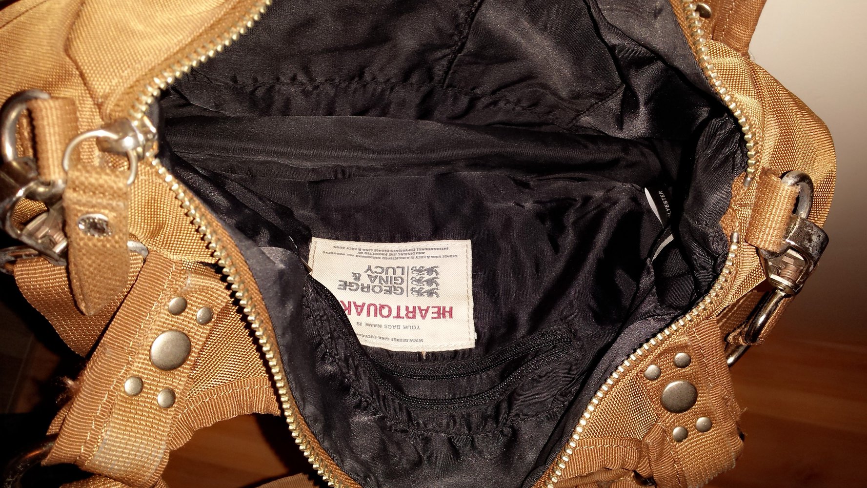 GGL George Gina & Lucy Tasche 